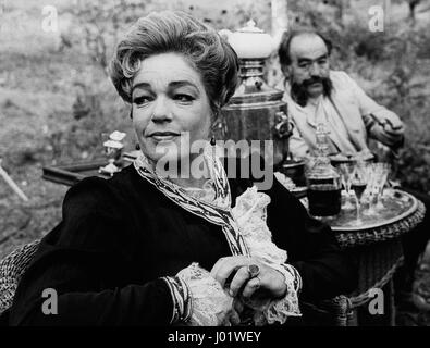 Schauspielerin SIMONE SIGNORET während der Aufnahme Film Chekov Möwe in Ekerö Stockholm 1965 Regisseur Sidney Lumet Stockfoto