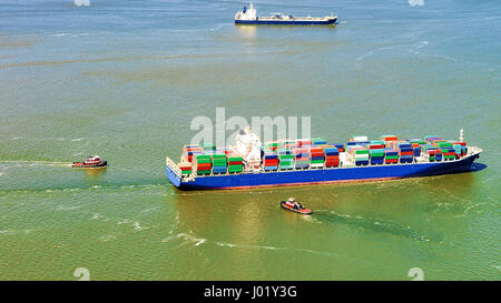Luftaufnahme von Bayonne Containerschiff, NJ, USA Stockfoto