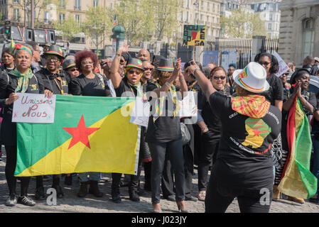 Paris: Demonstration zur Unterstützung des Volkes von Guyana in Kampf Stockfoto