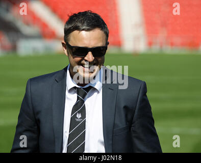 Doncaster, South Yorkshire, UK. 9. April 2017. Paul Rowley (Trainer) von Toronto Wolfpack während der Kingstone Presse Liga 1 Leuchte Rugby-League-Partie auf das Keepmoat Stadium, Doncaster, South Yorkshire Bild von Stephen Gaunt/Alamy Live News Stockfoto