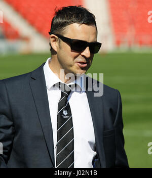 Doncaster, South Yorkshire, UK. 9. April 2017. Paul Rowley (Trainer) von Toronto Wolfpack während der Kingstone Presse Liga 1 Leuchte Rugby-League-Partie auf das Keepmoat Stadium, Doncaster, South Yorkshire Bild von Stephen Gaunt/Alamy Live News Stockfoto