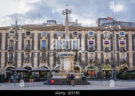 18. Jahrhundert Elefant-Brunnen (Fontana dell'Elefante auch genannt u Liotru) am Domplatz (Piazza del Duomo), Symbol von Catania, Sizilien, Italien Stockfoto