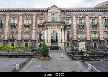 Die Benediktiner Kloster von San Nicolo Arena in Catania Stadt auf der Ostseite der Insel Sizilien, Italien Stockfoto