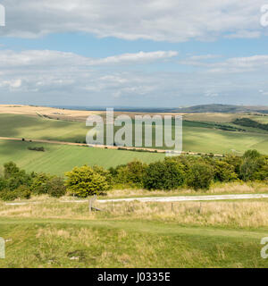 Blick nach Osten entlang der South Downs von Cissbury Ring, West Sussex, Südengland, UK. Stockfoto