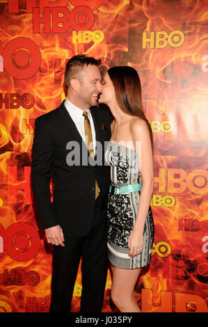 Chris Hardwick und Lydia Hearst besucht HBO 2015 Emmy After Party im Pacific Design Center am 20. September 2015 in Los Angeles, Kalifornien. Stockfoto