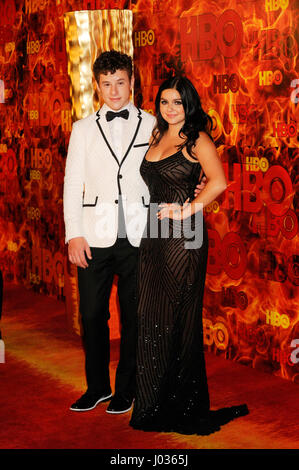 Nolan Gould (l) und Ariel Winter besuchen Sie HBO 2015 Emmy After Party im Pacific Design Center am 20. September 2015 in Los Angeles, Kalifornien. Stockfoto