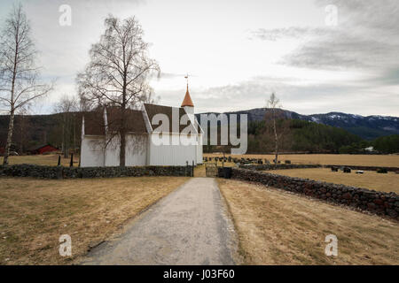 Sehr kleine Holzkirche in Hillestad in Tovdalsfluß, Aust-Agder, Norwegen Stockfoto