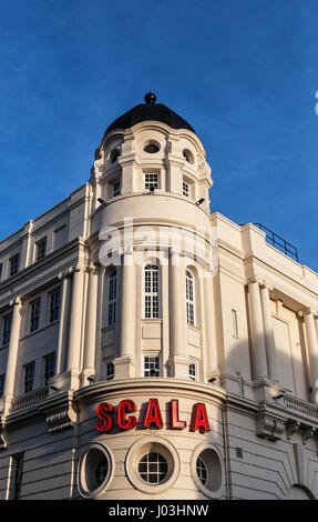 Low Angle View von Scala Nachtclub außen, 275 Pentonville Road, London N1 9NL, England, Großbritannien Stockfoto