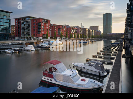 West-Port mit Westhafen Tower, Frankfurt Am Main, Hessen, Deutschland Stockfoto