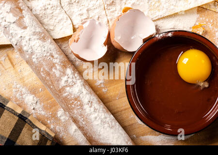 Sonntag Morgen kochen einen Kürbiskuchen. Stockfoto