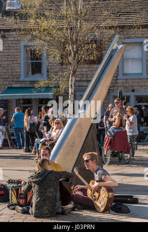 Die Sonnenuhr im Zentrum von Hebden Bridge. Calderdale West Yorkshire. Stockfoto