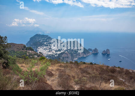 Blick auf Capri Insel von Monte Solaro, Italien Stockfoto