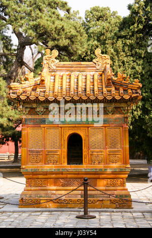 Eine alte Seide Brenner auf die Ming-Gräber, Peking, China Stockfoto