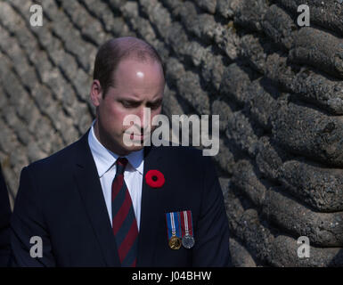 Der Duke of Cambridge besuchen die Gräben im Vimy Memorial Park in Frankreich, während der Feierlichkeiten zum 100. Jahrestag der Schlacht von Vimy Ridge. Stockfoto