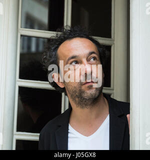 Porträt von Thierry Froger im Verlag Actes Sud site 14.06.2016 © Philippe Matsas/Opale Stockfoto