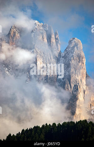 Die Landschaft ist atemberaubend in Val Gardena in Südtirol in Italien. Die Bergkette und Felslandschaft ist Teil der Dolomiten, welche ar Stockfoto