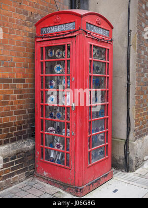 Alten K6 rote Telefonzelle in Oxford Stockfoto