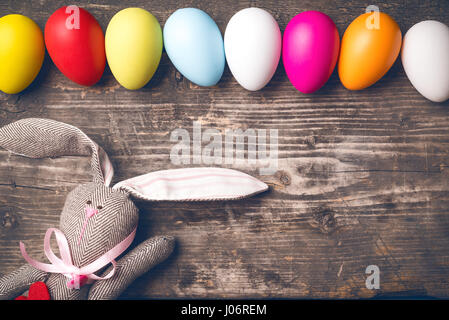 Osterhasen auf alt-boards Stockfoto