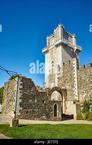 Beja, Portugal - 30. November 2016. Turm von Castelo de Beja (Burg von Beja) halten. Beja, Alentejo. Portugal. Stockfoto