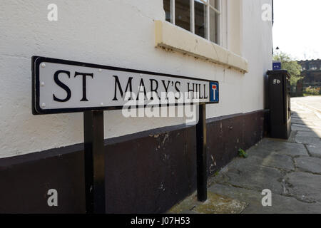 Str. Marys Hill in Chester City Centre UK gilt als eine der steilsten Straßen der Welt Stockfoto