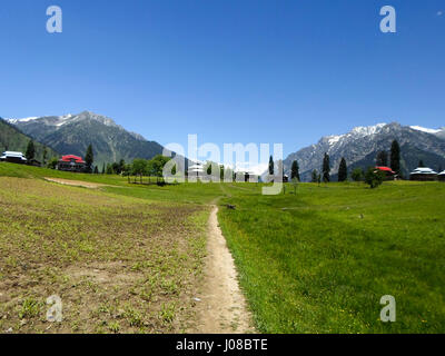 Faszinierender Blick auf das Neelum-Tal im Kaschmir Stockfoto