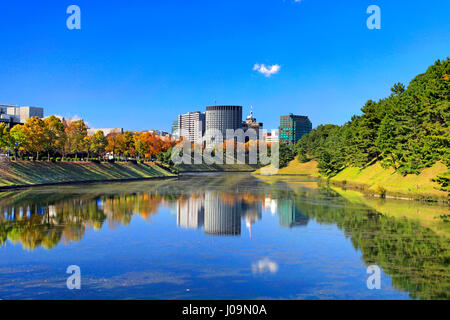 Sakurada-Bori Wassergraben des ehemaligen-Edo-Burg Sakuradamon Chiyoda Tokio Japan Stockfoto