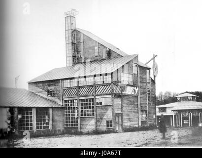 Dieser Titel scheint in kyrillischer oder einer anderen nicht-lateinischen Schrift zu sein und erfordert eine Übersetzung, um ein genaues Verständnis und eine genaue Beschreibung zu gewährleisten. Stockfoto