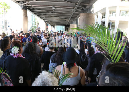 Wesley Mission organisiert eine öffentliche Prozession um den triumphalen Einzug Jesu in Jerusalem am Palmsonntag am Circular Quay, Sydney, Australien nachspielen. Stockfoto