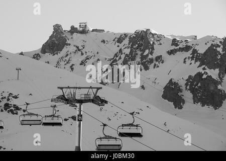 Den Sonnenuntergang am Abend in den Skiort Courchevel, 3 Täler von Frankreich französische Alpen kommt Stockfoto