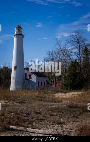 Stör pt Leuchtturm Michigan wunderschönen blauen Himmel. Stockfoto