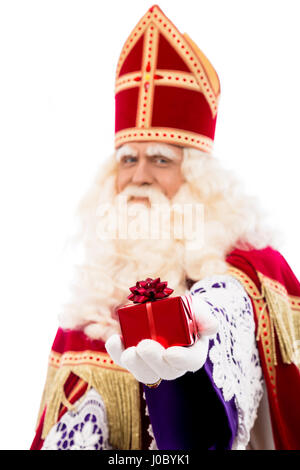 Sinterklaas mit Geschenk. typische holländische Zeichen Teil einer traditionellen Veranstaltung feiert den Geburtstag von Sinterklaas (Nikolaus) im Dezember. WA Stockfoto