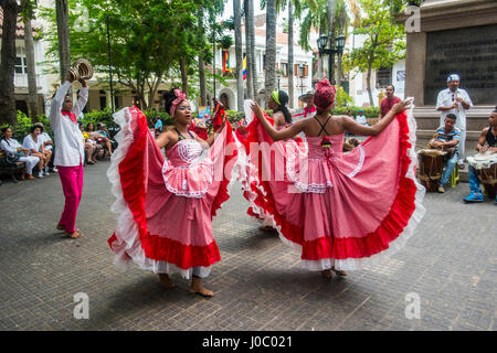 Traditionellen Tanz in Cartagena, Kolumbien Stockfoto