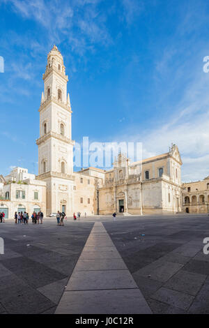 Die barocken Stil der alten Lecce-Kathedrale in der Altstadt, Lecce, Apulien, Italien Stockfoto