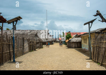 Urige Hütten, Achutupu, San Blas Inseln, Kuna Yala, Panama, Mittelamerika Stockfoto