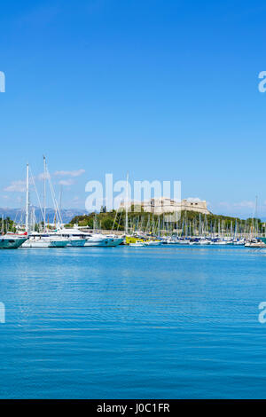 Hafen und Fort Carré, mediterran, Antibes, Alpes Maritimes, Cote d ' Azur, Provence, Frankreich Stockfoto