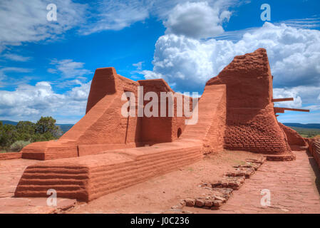 Ruinen von der Mission Nuestra Senora de Los Angeles de Porciuncula de Los Pecos, 17. Jahrhundert, Pecos, New Mexico, USA Stockfoto