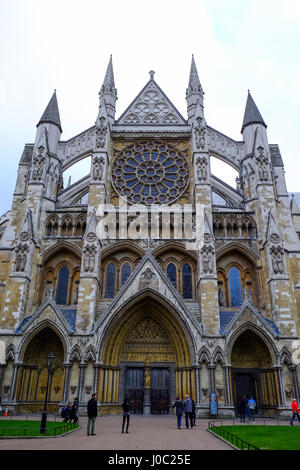 Nordeingang des Westminster Abbey, London, England, UK Stockfoto