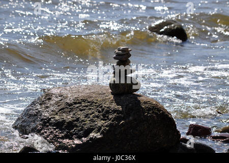 große Stein Pyramiden-Bau auf den großen Stein in der Ostsee in Orlowo Gdynia, Polen Stockfoto