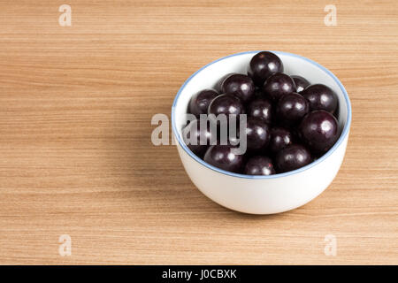 Jaboticaba, tropische Früchte aus Brasilien. Stockfoto