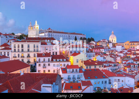 Alfama in der Nacht, Lissabon, Portugal Stockfoto