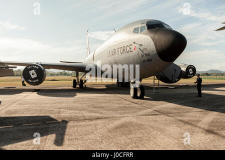 Eine Boeing KC-135 Stratotanker von der United States Air Force am Langkawi International Maritime und Aerospace (LIMA) Ausstellung 2017 Stockfoto