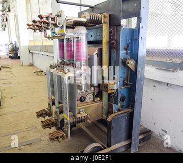 Vakuum Hochspannungsschalter. Elektrische Ausrüstung der Pumpstation Stockfoto