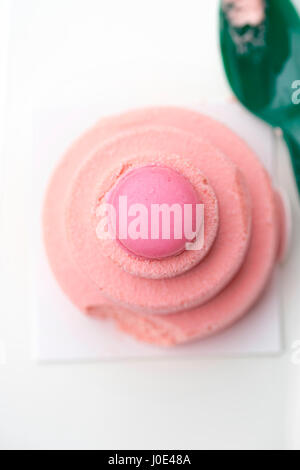 Rosa Weihnachtskuchen Stockfoto