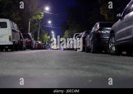 Montreal Seitenstraße in der Nacht Stockfoto