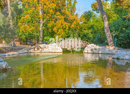 Nationalgarten wahrscheinlich der beste Ort zum Entspannen in groß und heiß Stadt, Athen, Griechenland Stockfoto