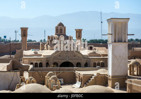 Tabatabai historisches Haus in der Altstadt von Kashan, Hauptstadt von Kashan County der Iran. Blick vom Dach des Sultan Amir Ahmad Bathhouse Stockfoto