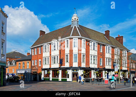 Die hohen Cross Pub im Stadtzentrum, Leicester, Leicestershire, England Großbritannien Stockfoto