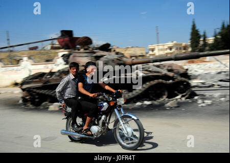 Die Freie Syrische Armee, der wichtigsten bewaffneten Rebellengruppen kämpfen Präsident Baschar al-Assads Regierung. Azaz a stegic Stadt etwa 30 Kilometer nord-Nort Stockfoto