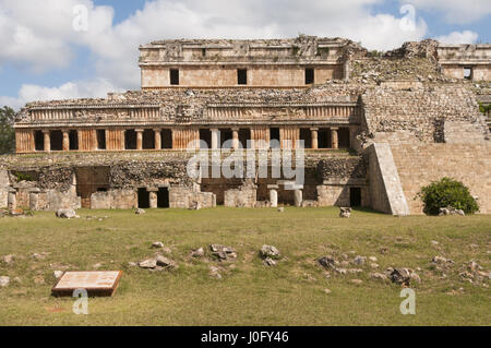 Mexiko, Yucatan, Sayil Maya-Stätte El Palacio, Palast Stockfoto