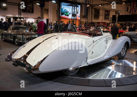 ESSEN, Deutschland - 6. April 2017: Bugatti Typ 57 c Gangloff Roadster Oldtimer auf der Techno Classica Essen Auto Show vorgestellt. Stockfoto